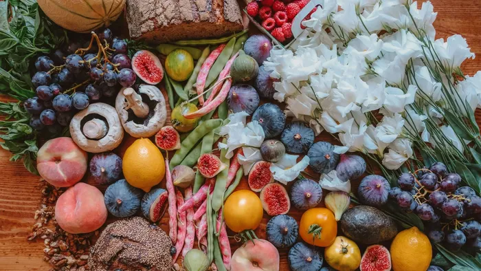 https://storage.ecodibergamo.it/media/photologue/2025/9/26/photos/cache/spreco-di-cibo-in-italia-buttato-oltre-mezzo-chilogrammo-a-testa-ogni-settimana_39870876-9ab6-11f0-8d68-503fff778d91_1920_1080_v3_large_16_9.webp