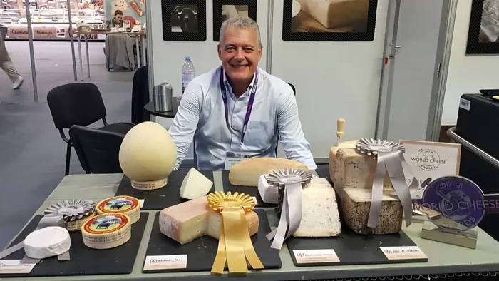 https://storage.ecodibergamo.it/media/photologue/2025/9/27/photos/cache/la-francia-premia-i-formaggi-orobici-con-otto-medaglie_f70c2fea-9b13-11f0-8d68-503fff778d91_1920_1080_v3_large_16_9.webp