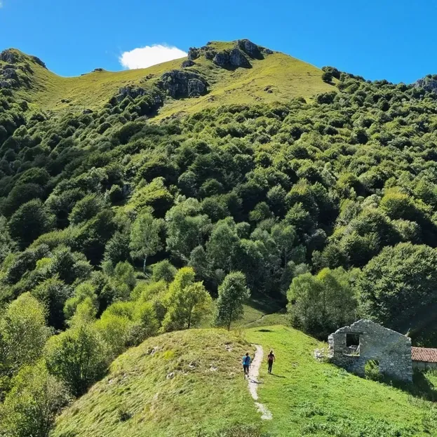La bocchetta di Desio con il Monte Due Mani