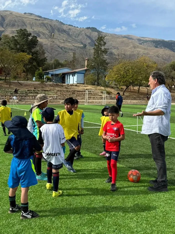 Casari sui campi di calcio, la passione per l’Atalanta ereditata dal padre Bepi, storico portiere