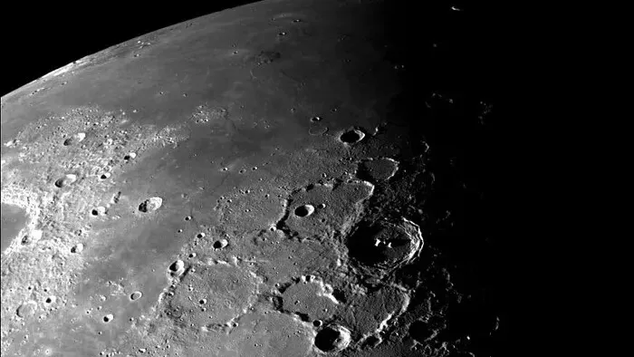 https://storage.ecodibergamo.it/media/photologue/2025/9/28/photos/cache/luna-in-oltre-6000-crateri-probabili-riserve-di-platino_ab869280-9c3b-11f0-998c-80c646d2828f_v3_large_16_9.webp