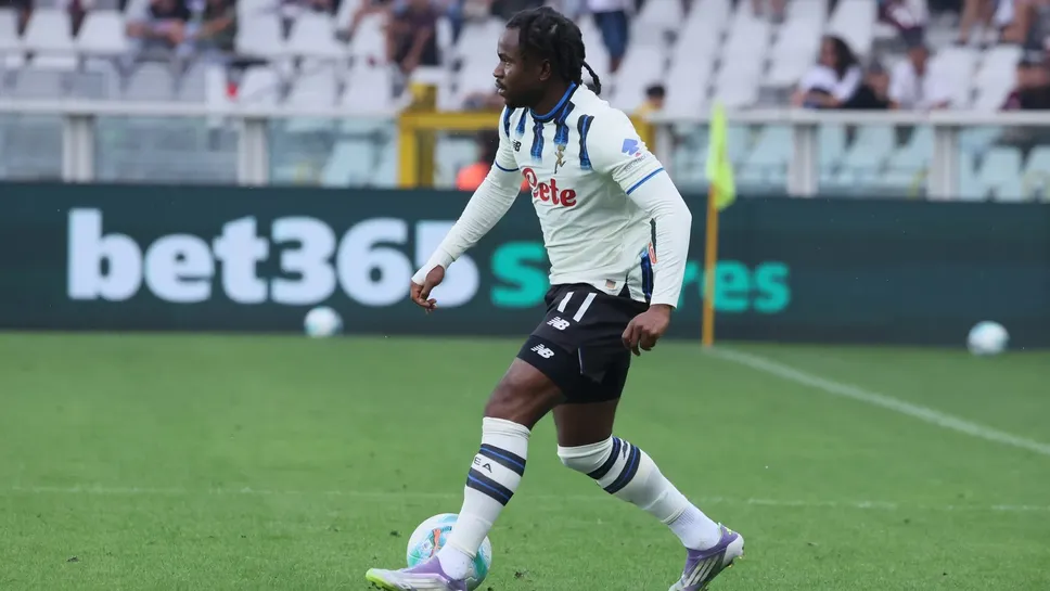 Ademola Lookman in campo a Torino contro i granata in campionato. Dopo la bufera di mercato, il nigeriano è rientrato in squadra e potrebbe giocare col Bruges