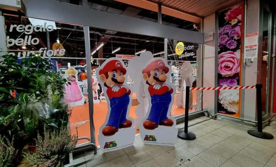Il Carrefour di Valtesse: nella notte una spaccata