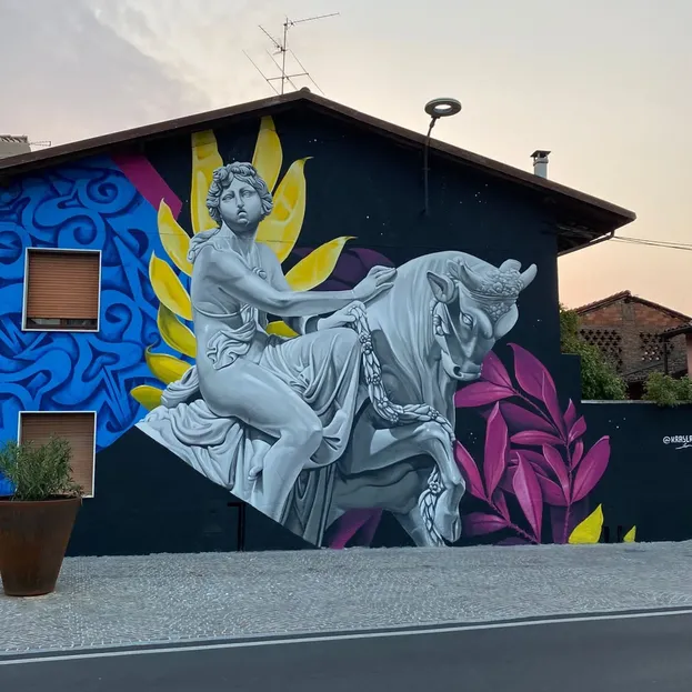 Uno dei murales di Covo
