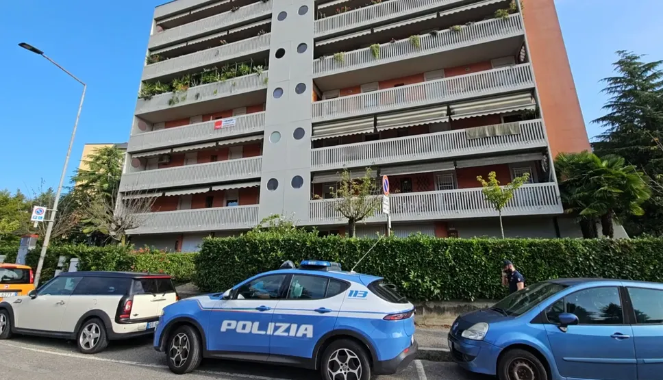 La palazzina di via De Gasperi dove è stato trovato il corpo di Francesca Pettinato