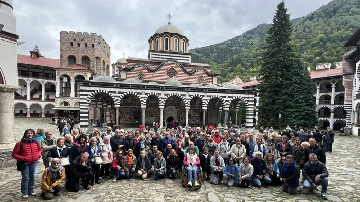 Da Bergamo alla Bulgaria, in cento «seguendo» il Papa Buono: «Arricchiti dalla bellezza della fede»