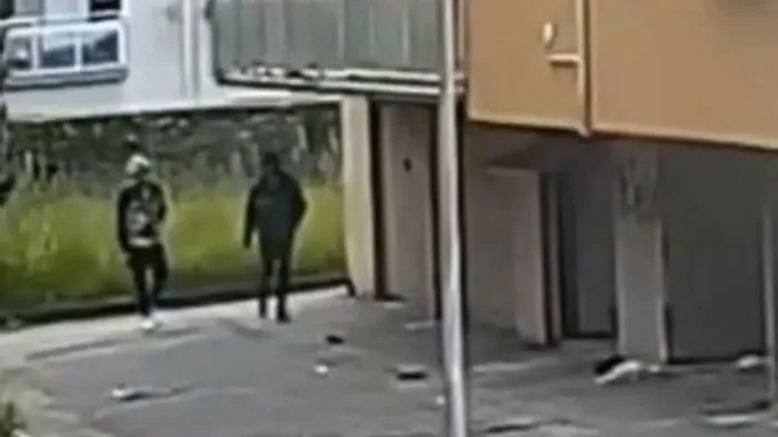 https://storage.ecodibergamo.it/media/photologue/2025/9/30/photos/cache/sette-colpi-in-9-mesi-anche-a-un-artista-di-strada-4-arrestati_e3425d94-9dd5-11f0-85d5-8e765c89b52c_1920_1080_v3_large_16_9.webp
