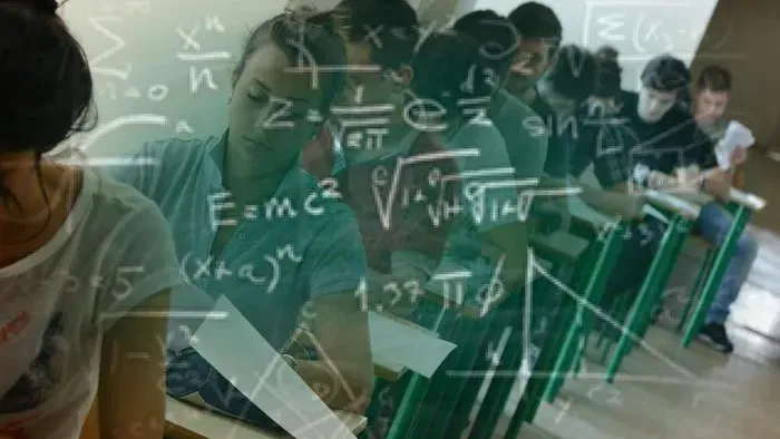 https://storage.ecodibergamo.it/media/photologue/2025/9/5/photos/cache/ansia-in-matematicatrieste-tra-prime-universita-a-studiarla_764806de-8a62-11f0-923a-e762868bd155_v3_large_16_9.webp