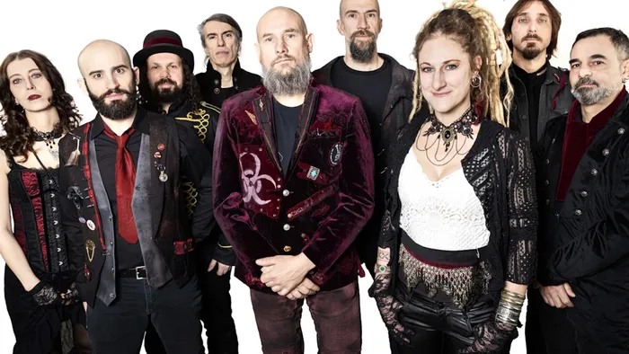 folkstone prima la musica e poi casoncelli col pubblico