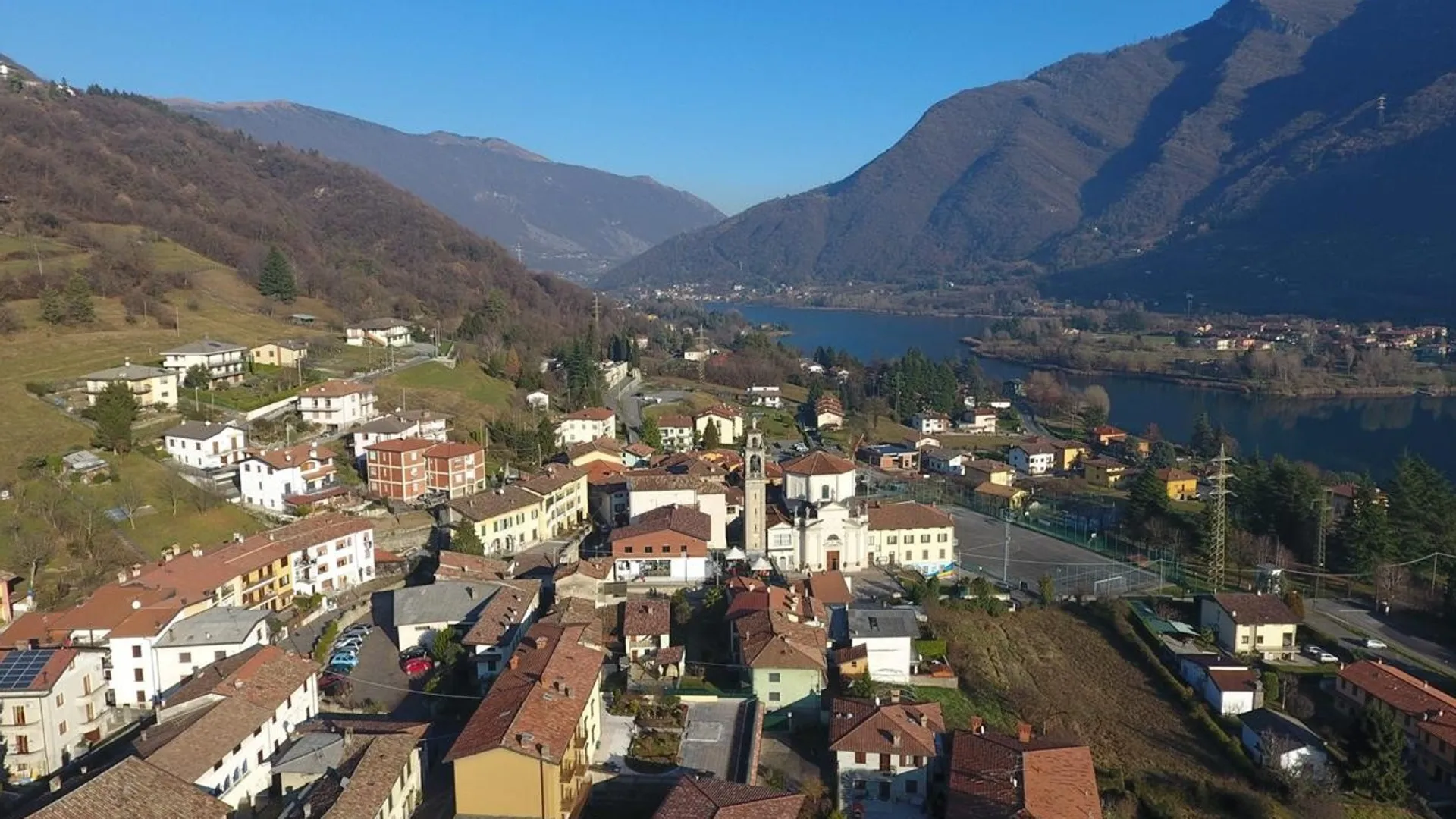 https://storage.ecodibergamo.it/media/photologue/2025/9/7/photos/la-cena-del-santo-pescatore-sessantanni-di-tradizione-si-rinnovano-sulle-spo_81250650-8a45-11f0-bb73-e14b66d64ae4_1920_1080.webp