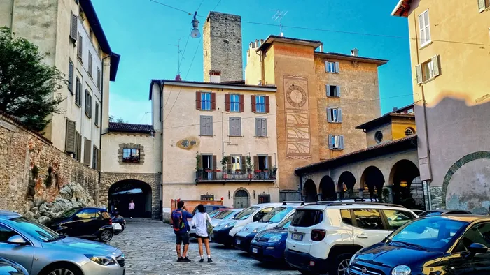 piazza angelini a bergamo il comitato servono scelte condivise