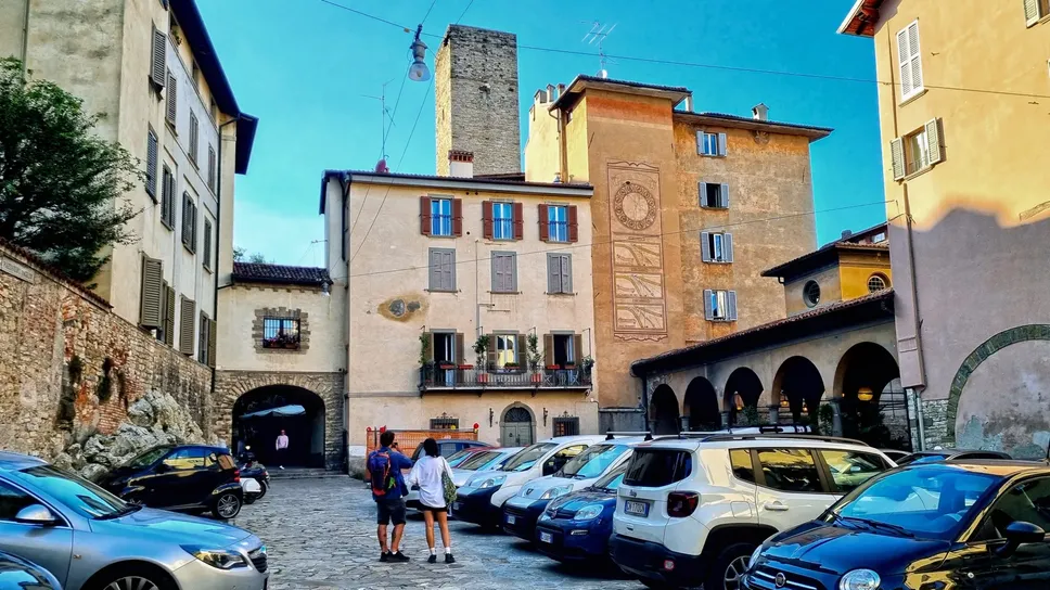 Piazza Angelini come è ora Piazza Angelini come è ora