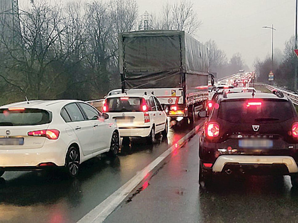 Traffico sulla provinciale 35 ad Alzano