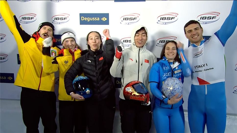 Gli azzurri Alessandra Fumagalli (27enne di Redona) e Amedeo Bagnis festeggiano sul podio di St. Moritz