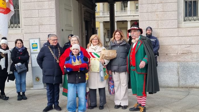 il ducato di piazza pontida saluti alla sindaca per il 2026 pi249 sicurezza in citt224 foto e video