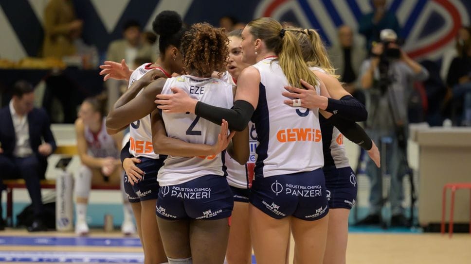 Le giocatrici del Volley Bergamo 1991 stanno lottando per centrare la qualificazione ai playoff