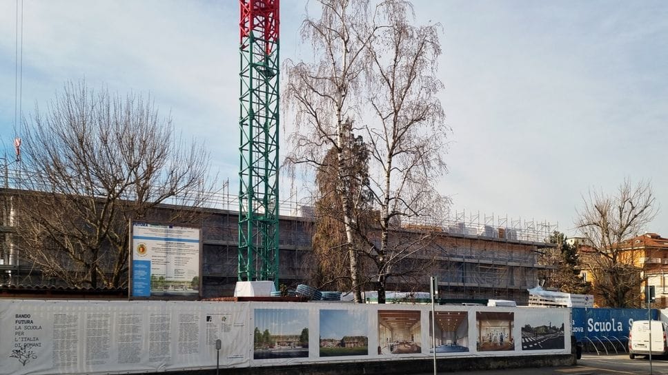 Il cantiere della scuola «Scuri» nel quartiere di San Paolo: accoglierà gli studenti a settembre