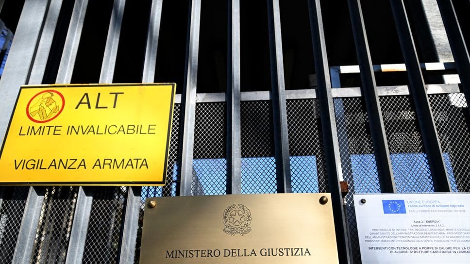 L’ingresso del carcere