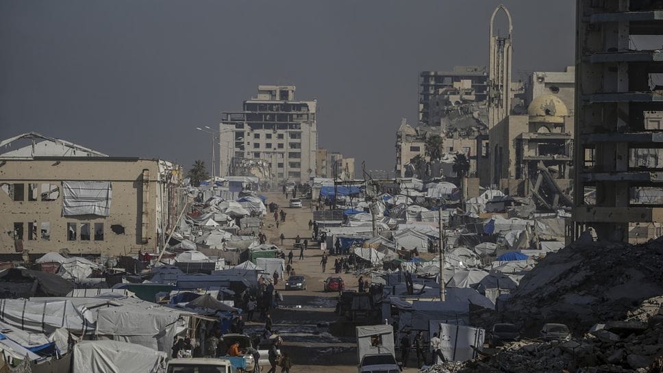 La Striscia di Gaza, uno scenario di macerie e tende come ripari di fortuna