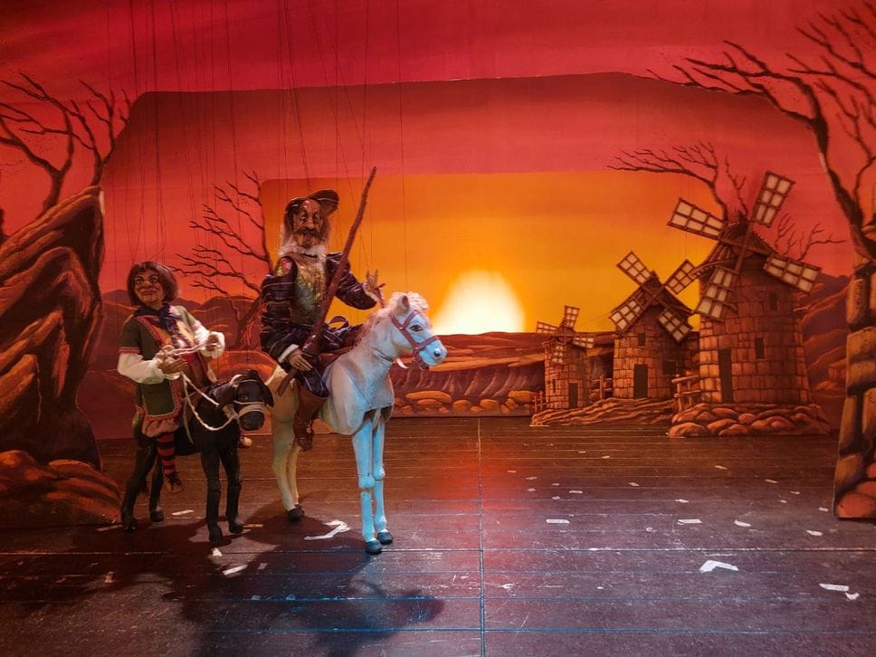 Don Chisciotte e Sancio Panza durante lo spettacolo al Crystal