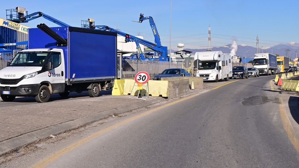 Il cantiere per la nuova linea e-Brt tra le stazioni di Bergamo e di Verdello-Dalmine, all’altezza di Osio Sopra