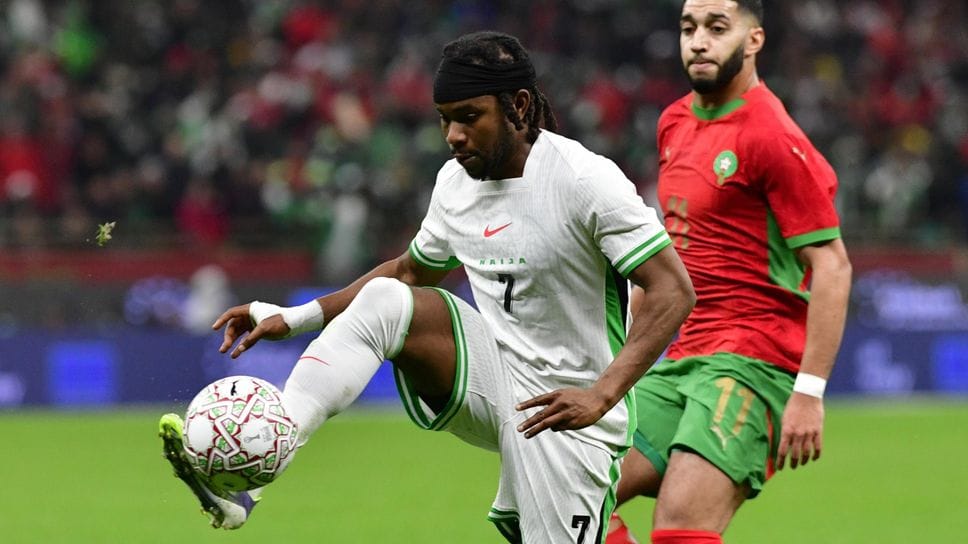 Ademola Lookman palla al piede contro il Marocco