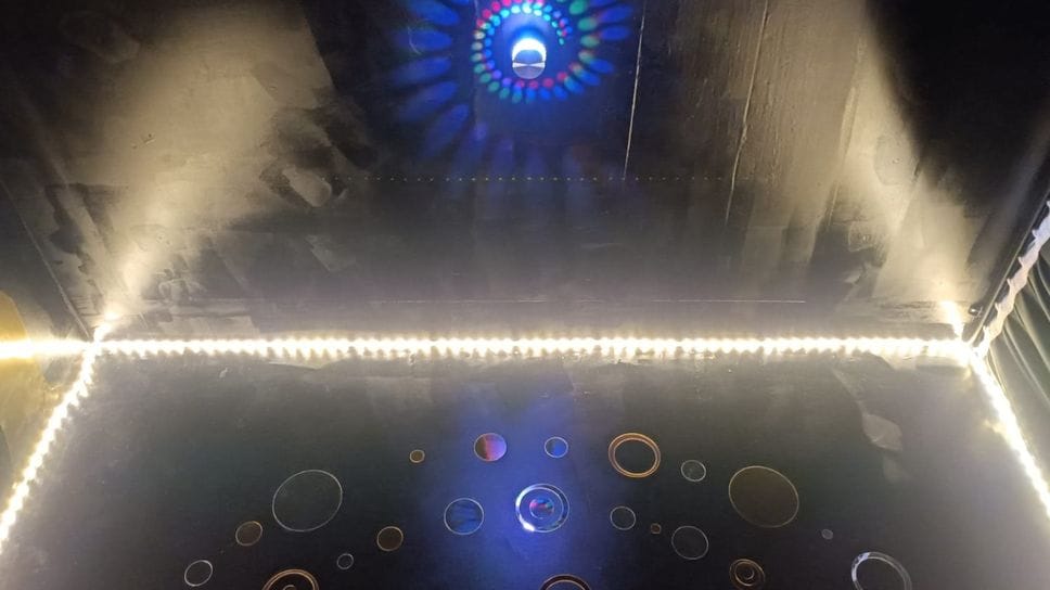 La cromoterapia e l’aromaterapia avvolgono i presenti