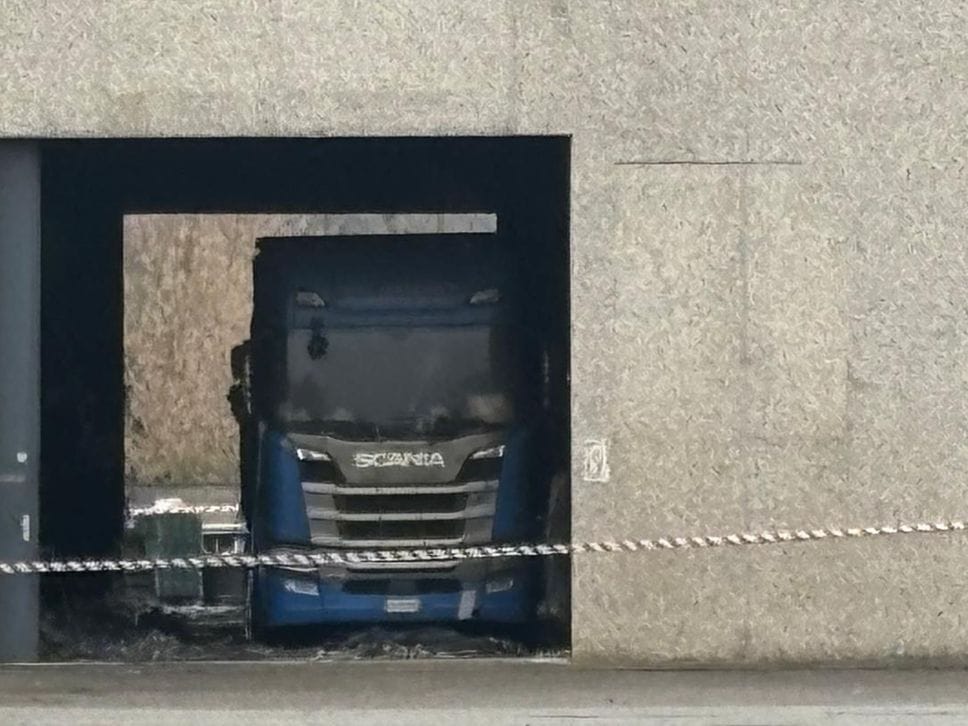 Un camion bruciato