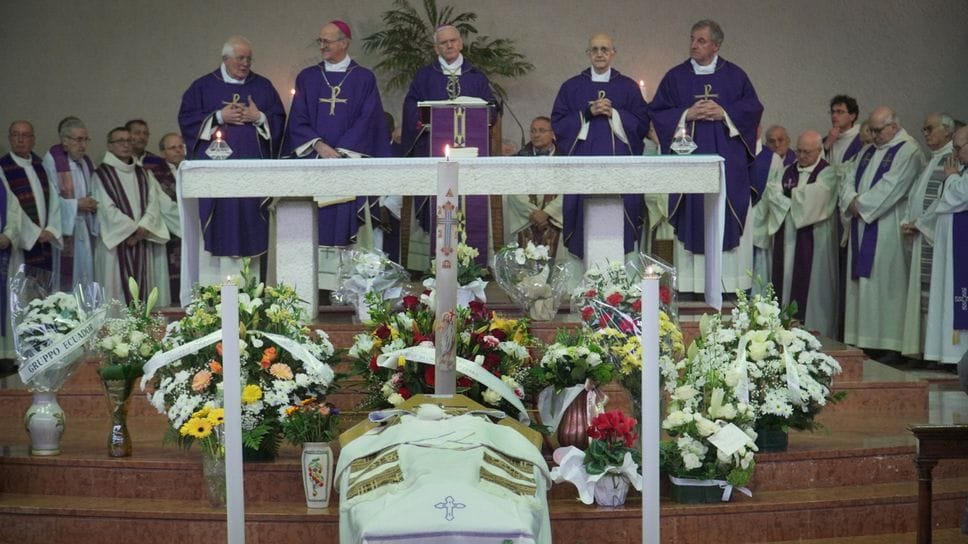 L’ultimo saluto a don Mario Marossi