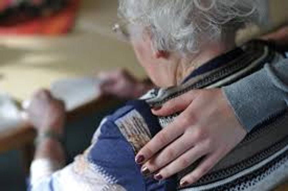 Le vittime sono spesso donne anziane che vivono da sole