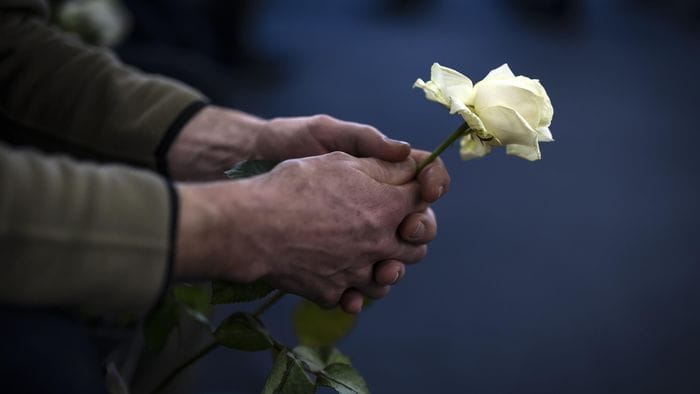 rovetta raccolta di capelli per gli ustionati di crans montana richieste anche dal sud