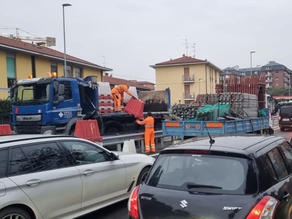Traffico e lavori in mattinata