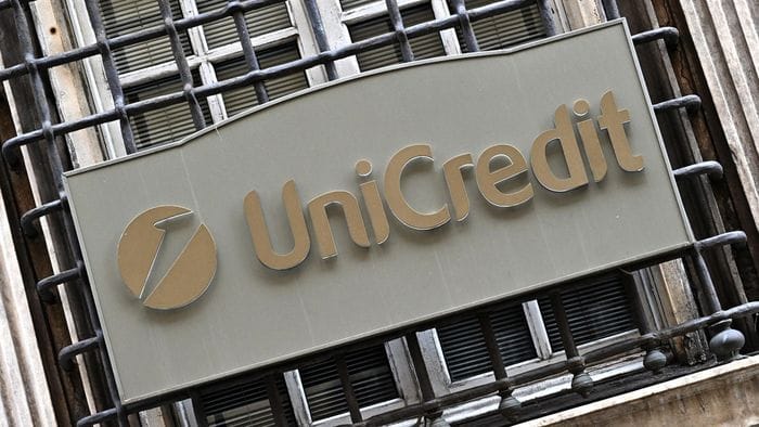 unicredit assume 436 apprendisti posto per 58 donne vittime di violenza