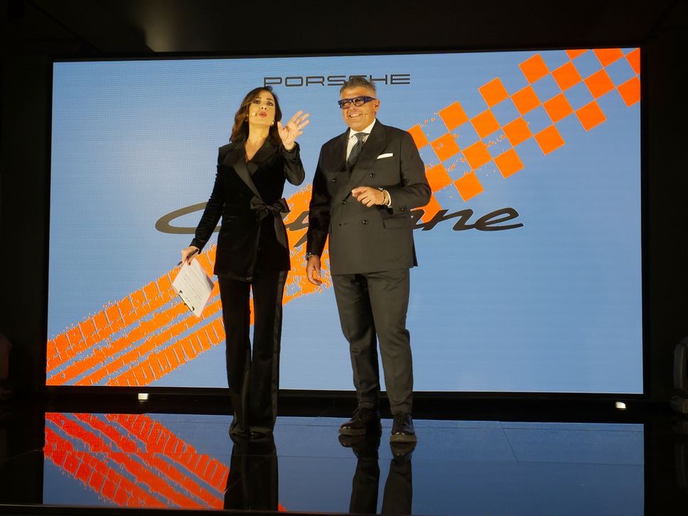 Gianmaria Berziga con la giornalista Manuela Boselli che ha presentato la serata