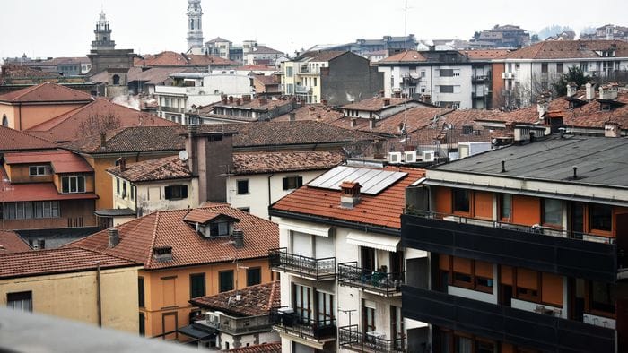 la casa prima di tutto l8217emergenza abitativa al centro delle nuove povert224 video