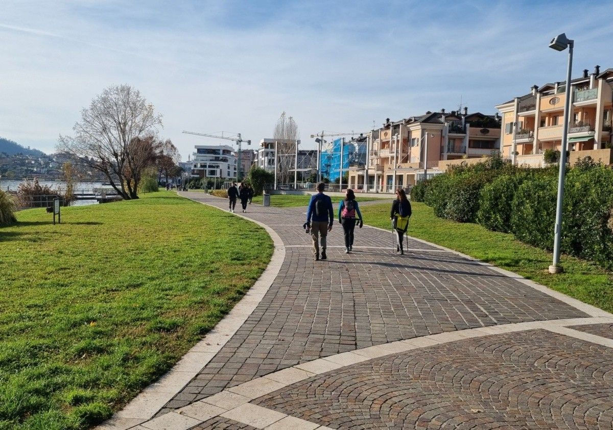 Il lungolago di Sarnico