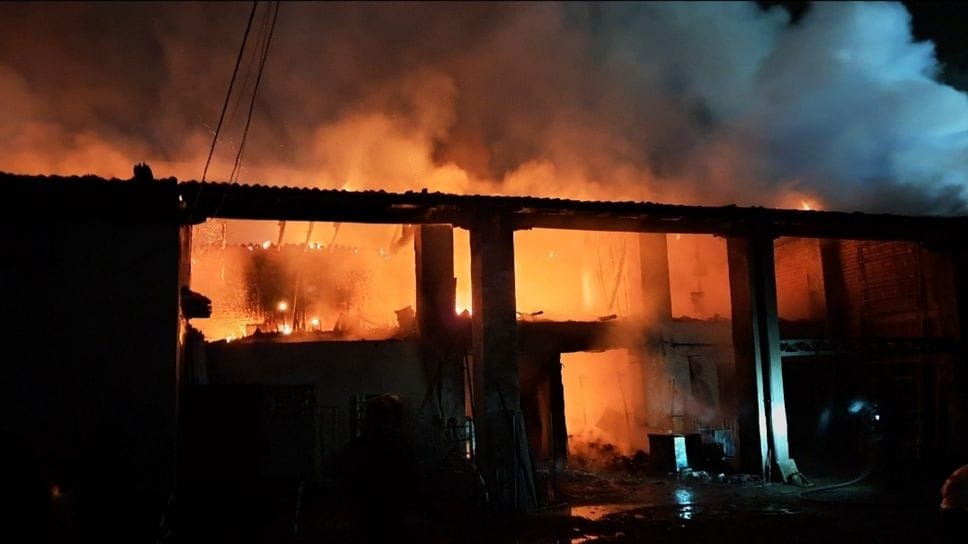 Le fiamme altissime a Boltiere