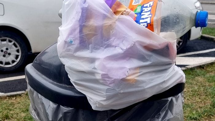 rifiuti selvaggi multe raddoppiate a bergamo