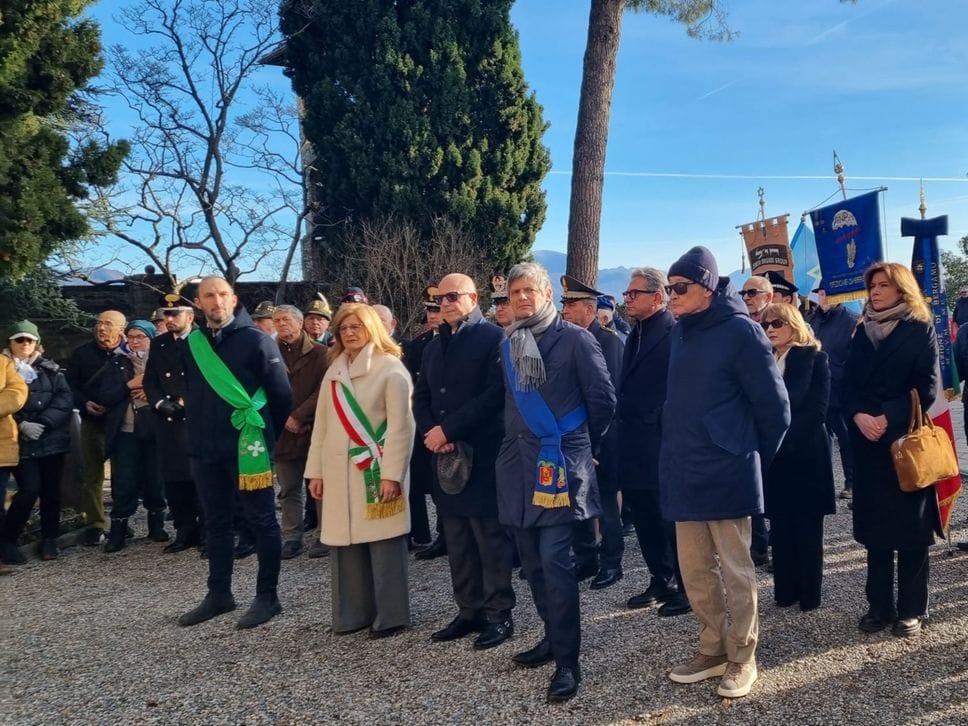 Il momento delle celebrazioni del Giorno della Memoria a Bergamo in Rocca