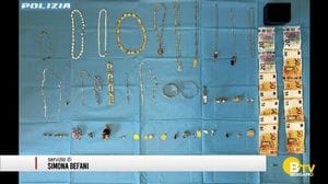 Truffe agli anziani sempre più frequenti. Una ventina al mese quelle denunciate. I casi più frequenti