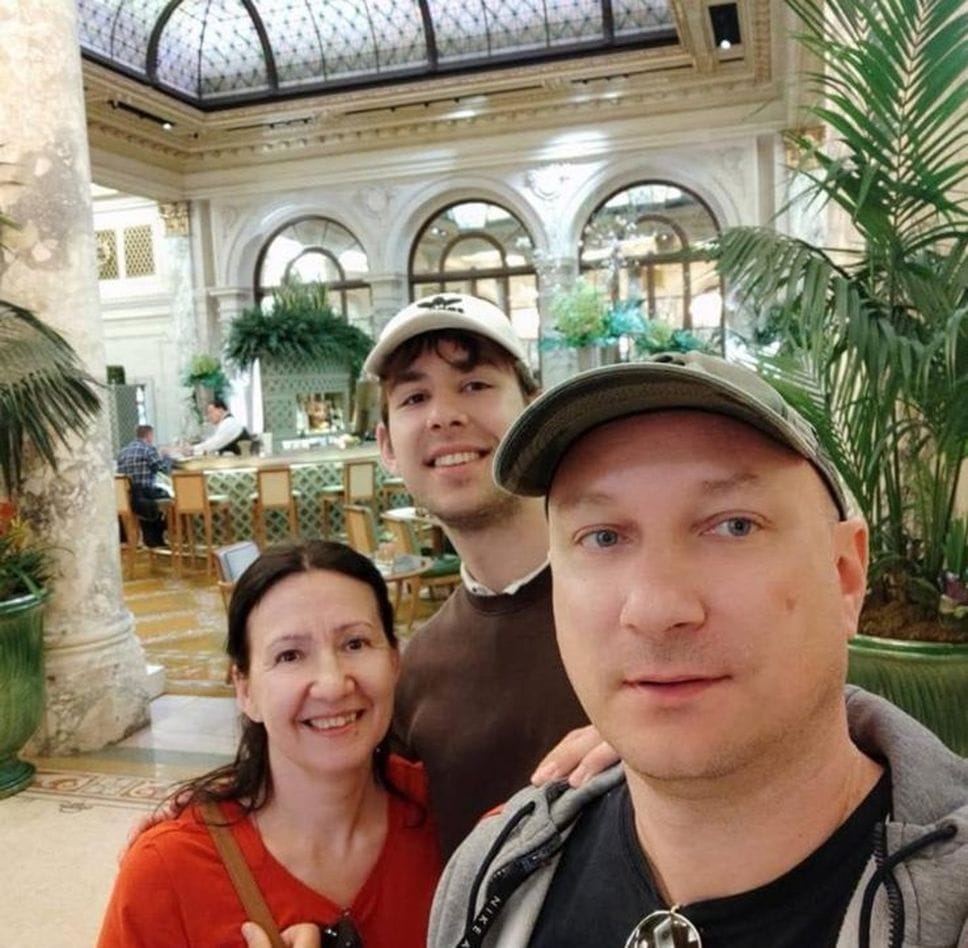 Angela  Varzaru con il marito Iurie e il figlio Emil di  23 anni