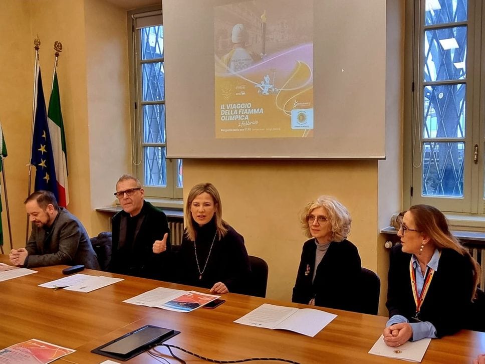 La presentazione della tappa bergamasca della Fiamma Olimpica a Palazzo Frizzoni