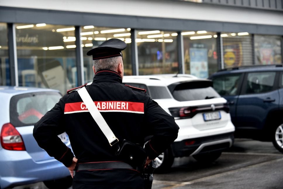 Seriate accoltellamento davanti al supermercato Lidl