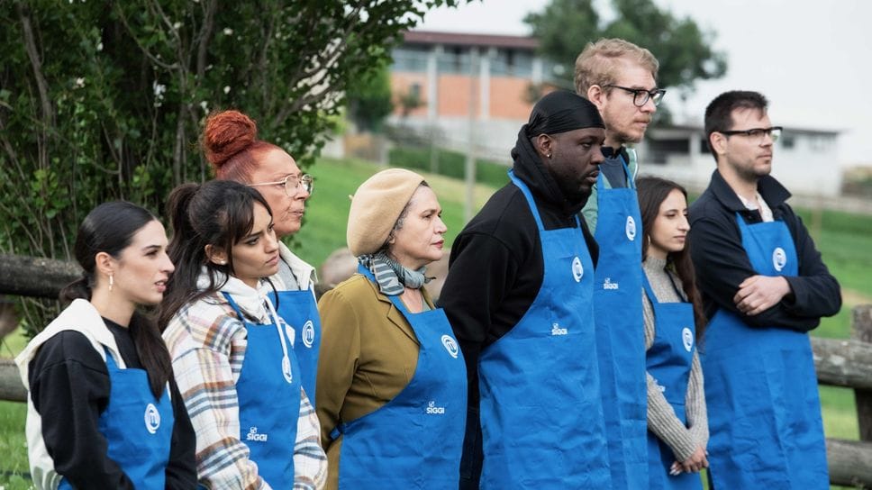 La brigata blu con cui Matteo Rinaldi, ultimo a destra, ha vinto l’esterna