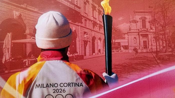 https://storage.ecodibergamo.it/media/photologue/2026/1/30/photos/cache/la-fiamma-olimpica-e-sempre-piu-vicina-tutte-le-tappe-bergamasche_2380e934-fcef-11f0-b4a1-45a31a2180f5_1920_1080_v3_large_16_9.jpg