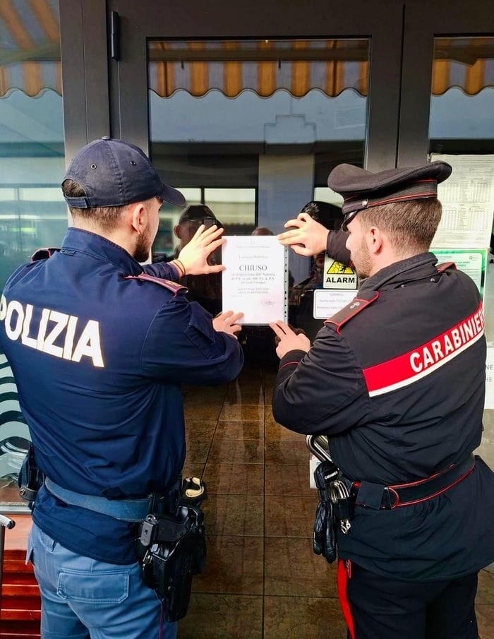 Polizia e carabinieri in azione a Stezzano