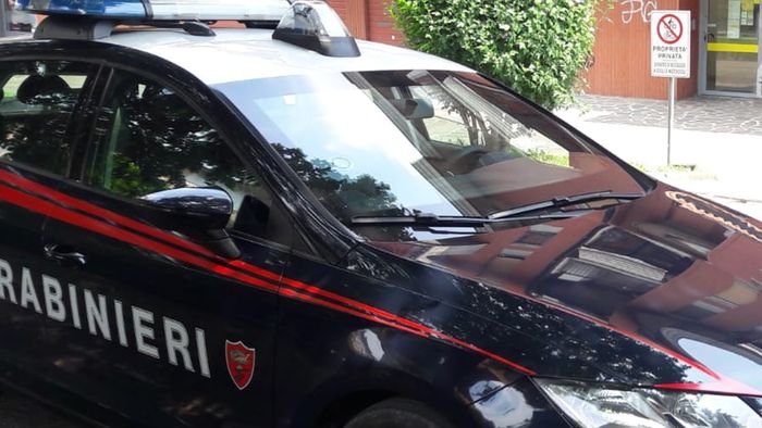 https://storage.ecodibergamo.it/media/photologue/2026/1/31/photos/cache/stezzano-minacce-nei-confronti-dei-genitori-26enne-arrestato_417b278a-fe96-11f0-b4a1-45a31a2180f5_1920_1080_v3_large_16_9.jpeg