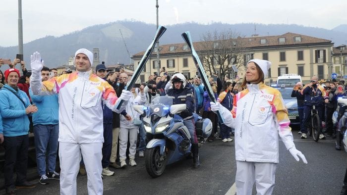 https://storage.ecodibergamo.it/media/photologue/2026/1/31/photos/cache/tedofori-fiamma-olimpica-e-torch-kiss-ecco-cosa-sapere-del-passaggio-a-bergamo_cebe927e-fe07-11f0-b4a1-45a31a2180f5_1920_1080_v3_large_16_9.jpeg