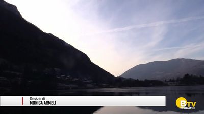 https://storage.ecodibergamo.it/media/photologue/2026/1/6/photos/cache/lo-spettacolo-del-lago-di-endine-ghiacciato_b2dac1dc-eb14-11f0-bcbf-ecd69928eab6_display.jpg