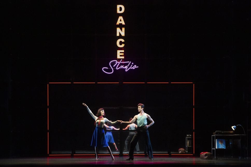 In scena la storia  di un gruppo di giovani che cerca il riscatto nella danza